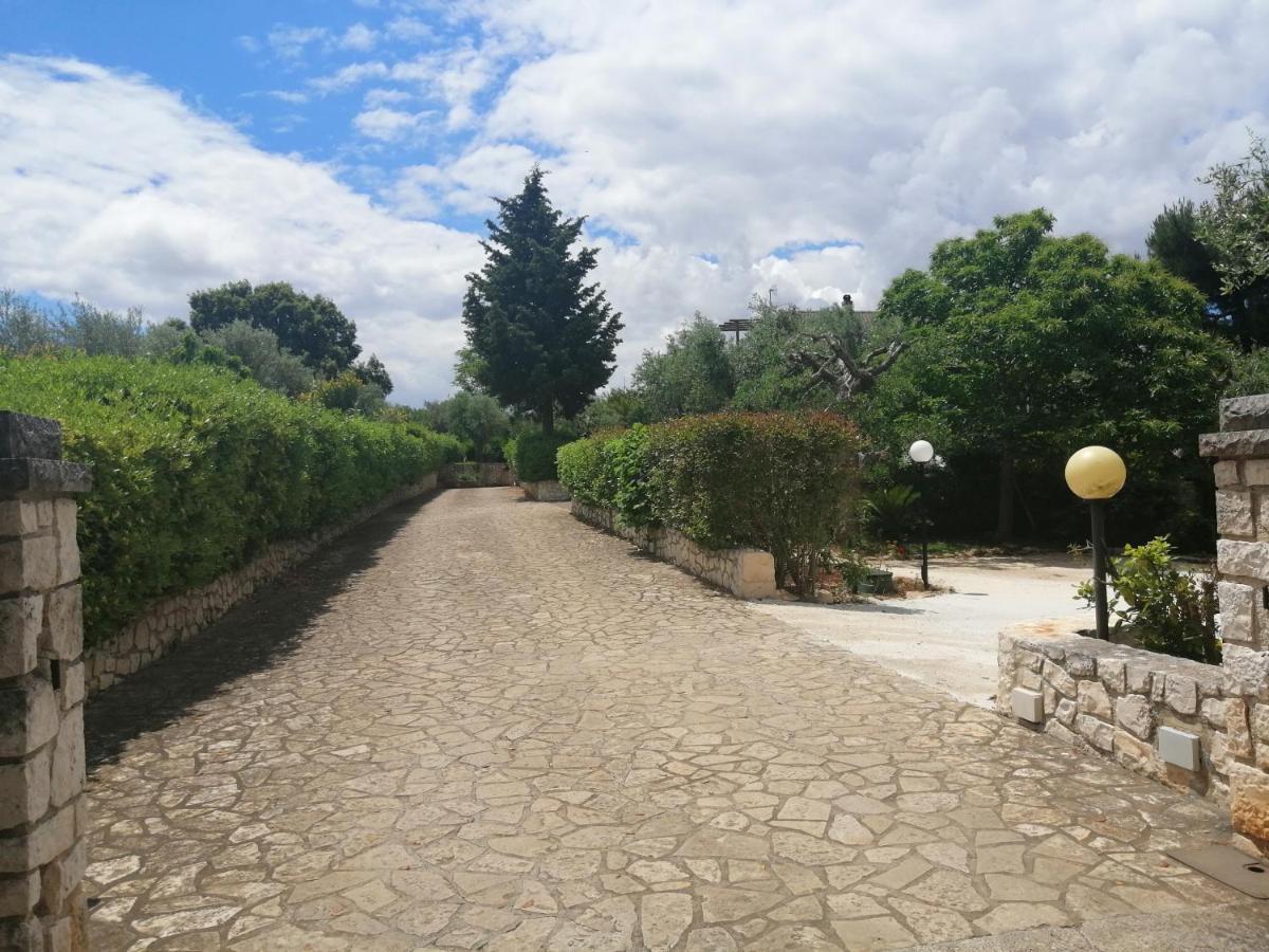 B & B La Mansarda โมโนโปลี ภายนอก รูปภาพ