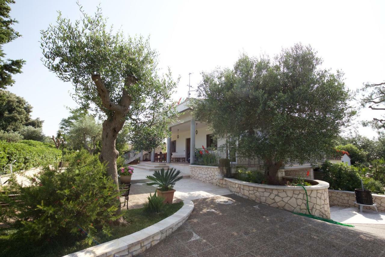 B & B La Mansarda โมโนโปลี ภายนอก รูปภาพ